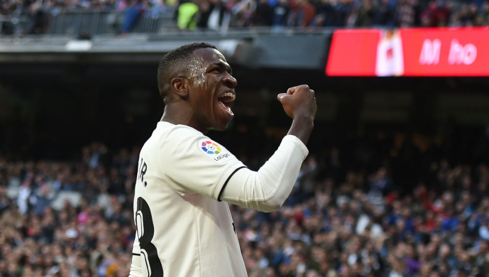 Vinicius celebra un gol del Real Madrid
