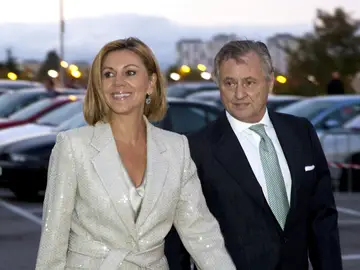La secretaria General del PP, María Dolores de Cospedal, y su esposo, Ignacio López del Hierro La secretaria General del PP, María Dolores de Cospedal, y su esposo, Ignacio López del Hierro