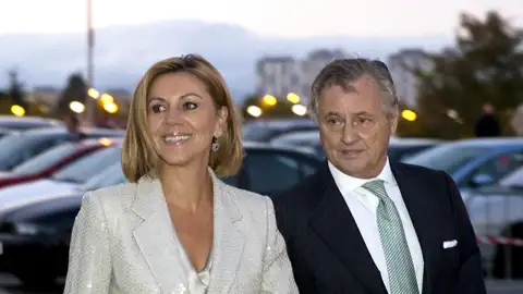 La secretaria General del PP, María Dolores de Cospedal, y su esposo, Ignacio López del Hierro La secretaria General del PP, María Dolores de Cospedal, y su esposo, Ignacio López