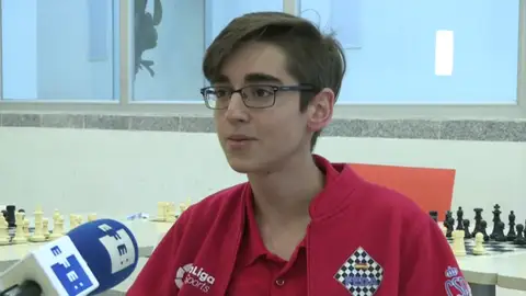 Pedro Ginés, campeón mundial de ajedrez: "Para ser un gran maestro no te vale con ser bueno de pequeño" Pedro Ginés, campeón mundial de ajedrez: "Para ser un gran maestro no te vale con ser bueno de pequeño"