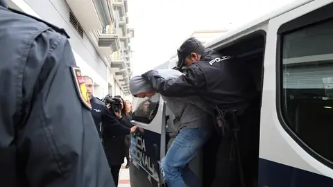 Imagen de uno de los cuatro detenidos por la muerte de un Guardia Civil en Don Benito Imagen de uno de los cuatro detenidos por la muerte de un Guardia Civil en Don Benito