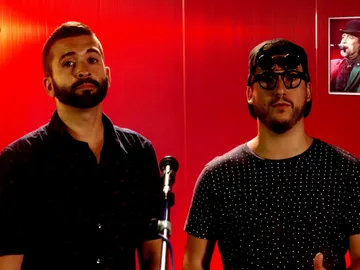 Así suena 'A partir de hoy' en las voces de Keunam y Hermoti imitando a Sabina o Melendi Así suena 'A partir de hoy' en las voces de Keunam y Hermoti imitando a Sabina o Melendi
