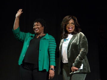Oprah Winfrey apoya a la candidata demócrata Stacey Abrams 