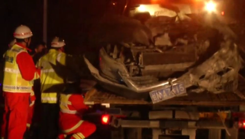 Al menos 15 muertos y 44 heridos después de que un camión perdiese el control en una autopista en China
