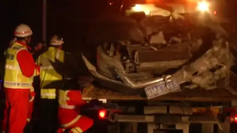 Al menos 15 muertos y 44 heridos después de que un camión perdiese el control en una autopista en China Al menos 15 muertos y 44 heridos después de que un camión perdiese el control en una autopista en China