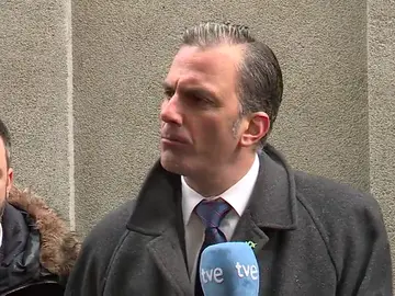 VOX pide 74 años de cárcel para Junqueras por delitos de rebelión, organización criminal y malversación VOX pide 74 años de cárcel para Junqueras por delitos de rebelión, organización criminal y malversación