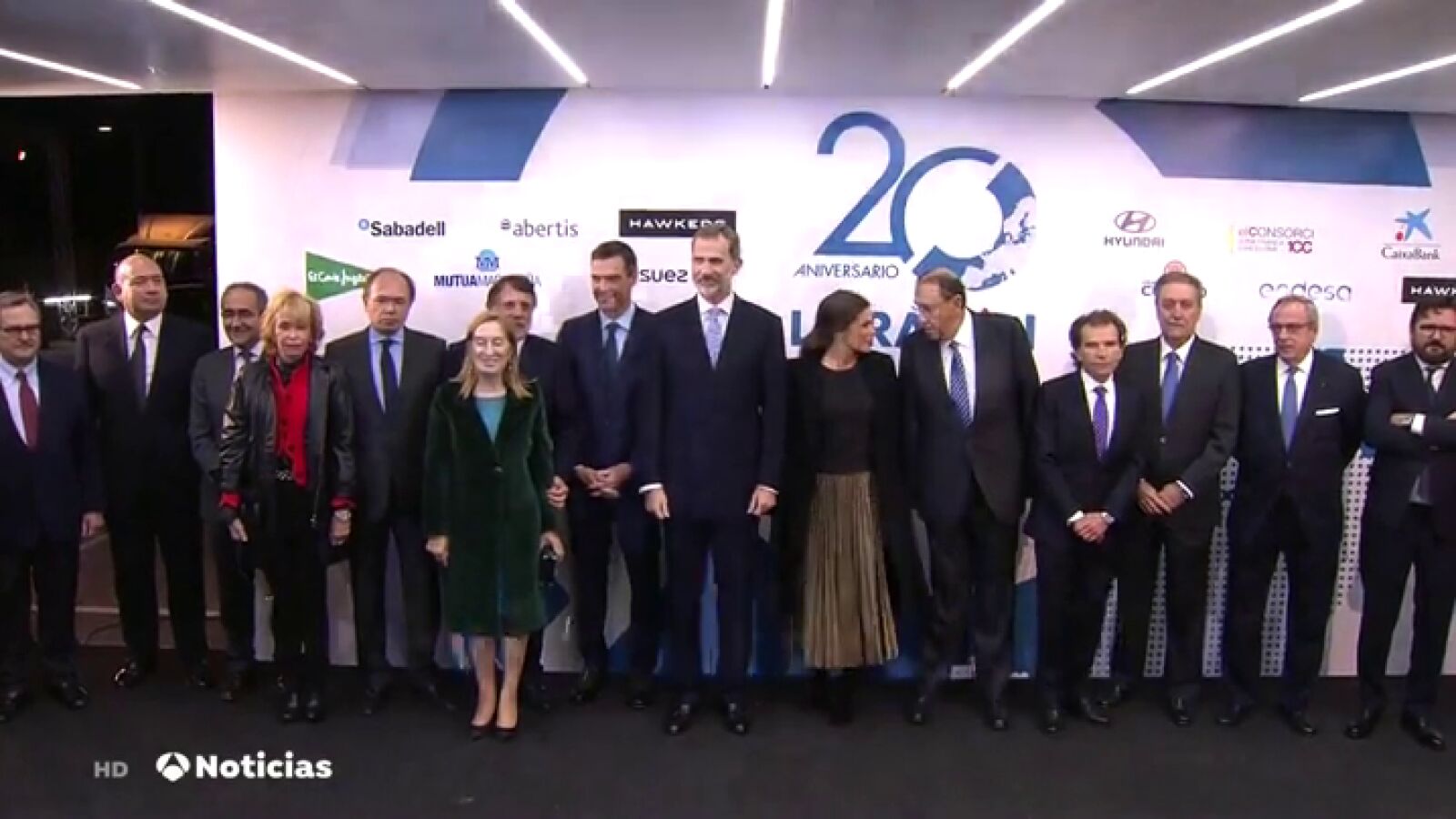El diario 'La Razón' celebra su XX aniversario con un acto presidido por los Reyes