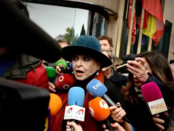 Lucía Bosé Lucía Bosé