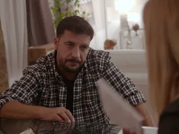 Eli, decepcionada con David: “Nieves es una persona maravillosa, el mentiroso eres tú” Eli, decepcionada con David: “Nieves es una persona maravillosa, el mentiroso eres tú”