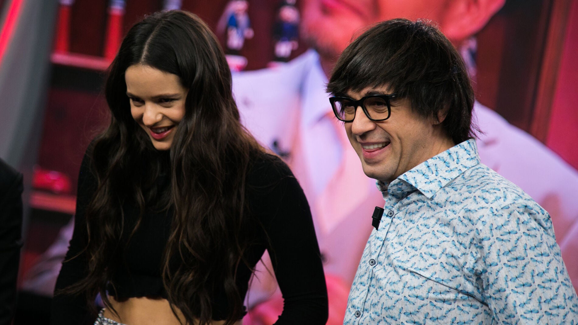 Rosal&iacute;a se divierte con Luis Piedrahita y los Monicrackers en 'El Hormiguero 3.0'