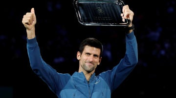 Novak Djokovic pierde la final del Master 1000 de Paris frente a Karen Khachanov