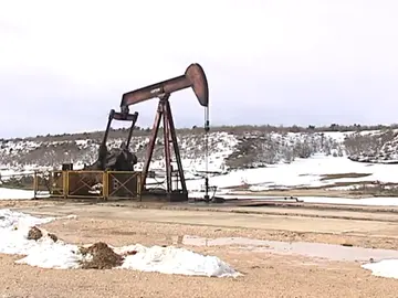 Cierra el único campo petrolífero de España Cierra el único campo petrolífero de España