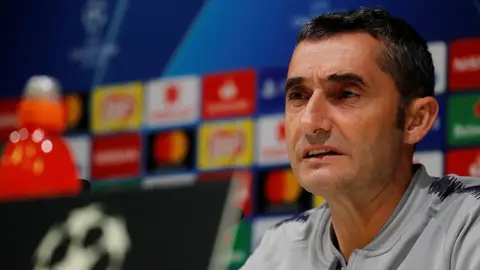 Ernesto Valverde atiende a los periodistas Ernesto Valverde atiende a los periodistas