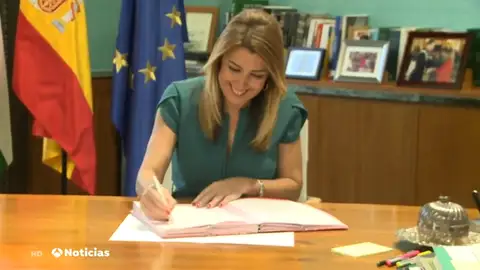 Susana Díaz declara tener sólo 80,69 euros en sus cuentas bancarias, aunque añade un depósito de 30.000 euros en un banco Susana Díaz declara tener sólo 80,69 euros en sus cuentas bancarias, aunque añade un depósito de 30.000 euros en un banco