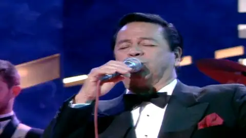 Éxitos del 'Rey del bolero': 'El reloj' Éxitos del 'Rey del bolero': 'El reloj'