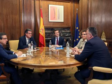 PP y Cs apelan tras su reunión "constitucionalista" al "rescate" del PSOE PP y Cs apelan tras su reunión "constitucionalista" al "rescate" del PSOE