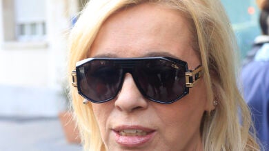 La muy retocada foto de Carmen Borrego que ha generado polémica 