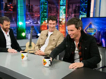 Eddie Redmayne confiesa en 'El Hormiguero 3.0' cómo es realmente Callum Turner durante los rodajes Eddie Redmayne confiesa en 'El Hormiguero 3.0' cómo es realmente Callum Turner durante los rodajes