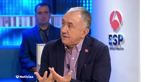 Pepe Álvarez le pide al gobierno que se deje de "titulares" refiriéndose al anuncio del fin del diésel Pepe Álvarez le pide al gobierno que se deje de "titulares" refiriéndose al anuncio del fin del diésel