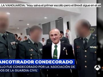 El francotirador que planeaba matar a Sánchez fue condecorado por la asociación privada 'Amigos de la Guardia Civil'