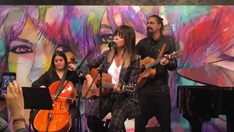 Vanesa Martín regresa con 'Todas las mujeres que habitan en mí': "Cada canción del disco tiene una personalidad diferente" Vanesa Martín regresa con 'Todas las mujeres que habitan en mí': "Cada canción del disco tiene una personalidad diferente"
