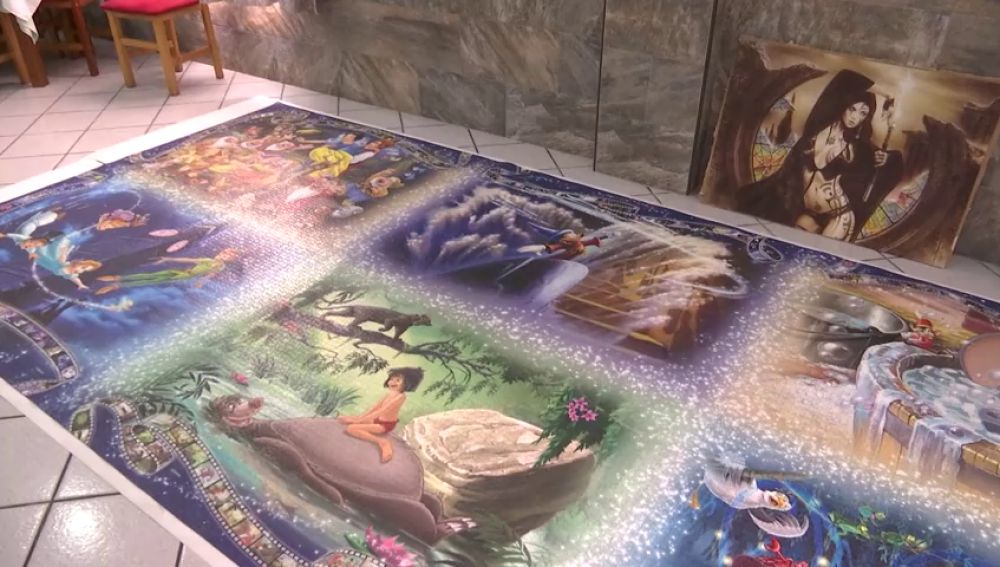 Paquita ha completado uno de los puzzles más grandes del mundo con 40.000 piezas