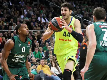 Tomic penetra a canasta ante el Zalgiris Tomic penetra a canasta ante el Zalgiris