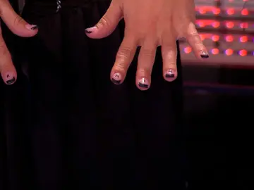 Uñas ahora caigo Uñas ahora caigo