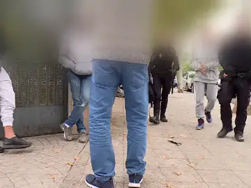 No quieren a los "Menas" de Hortaleza en la localidad madrileña de Somosierra No quieren a los "Menas" de Hortaleza en la localidad madrileña de Somosierra