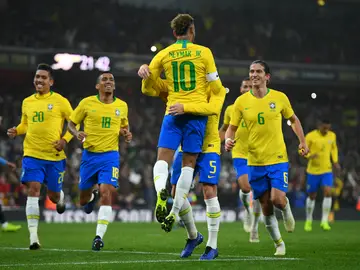 Brasil celebra un gol Brasil celebra un gol