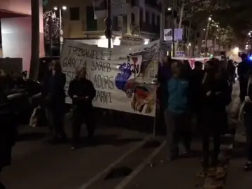Protestas en el Raval contra los narcopisos Protestas en el Raval contra los narcopisos