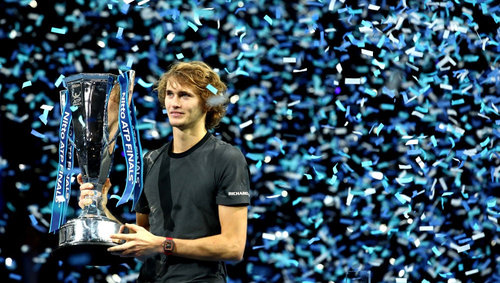 Zverev alza el título de la Copa Masters en Londres
