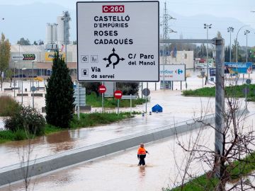 Carreteras inundadas por la lluvia en Cataluña
