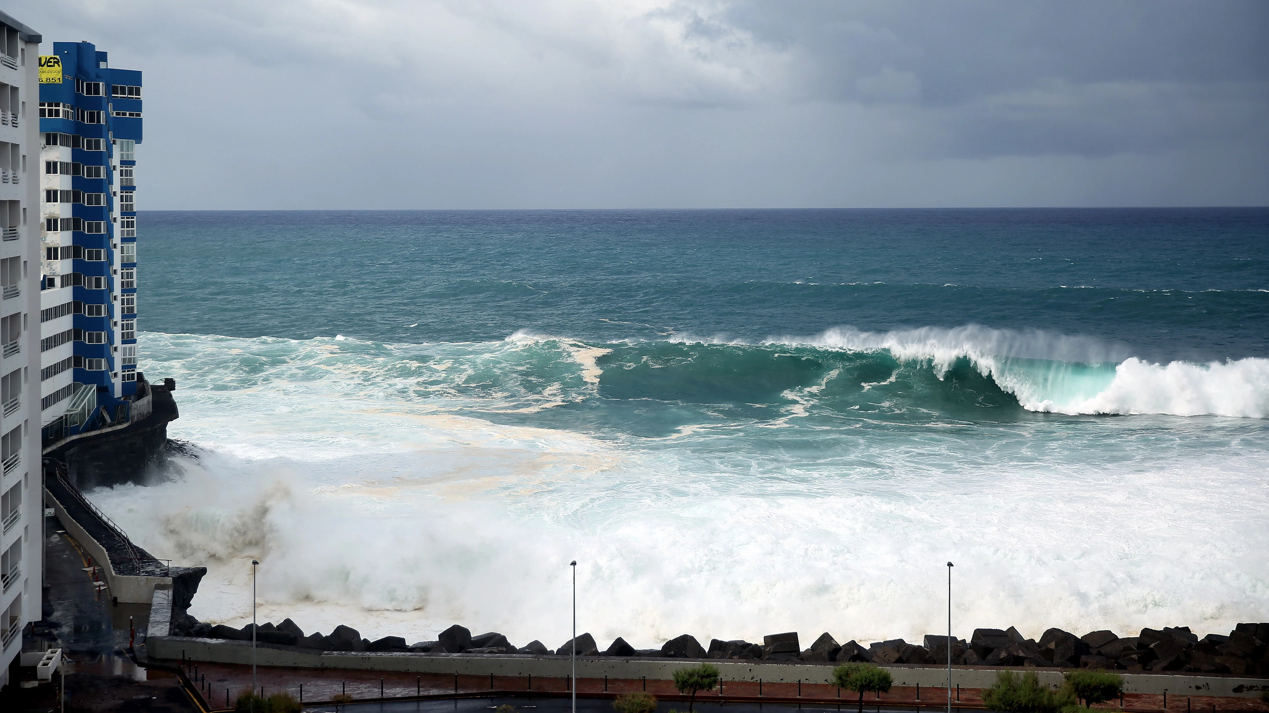Fuerte oleaje en Tenerife Fuerte oleaje en Tenerife