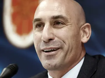 Luis Rubiales habla ante los medios Luis Rubiales habla ante los medios