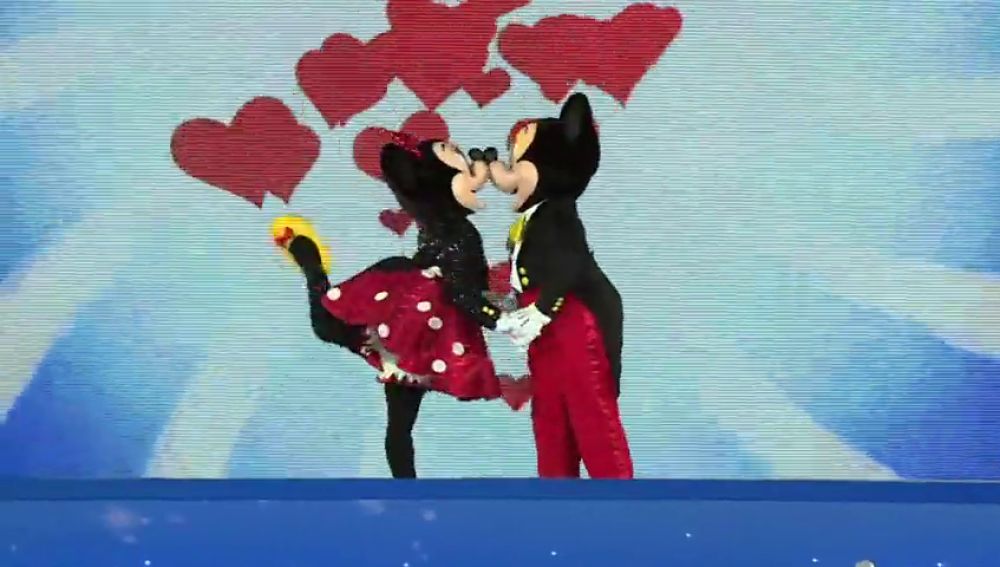 Mickey y Minnie Mouse celebran su 90 cumpleaños