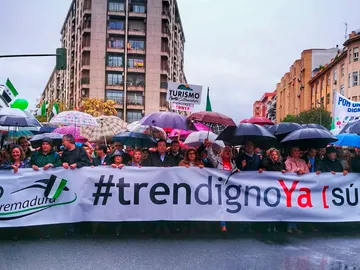Manifestación 'Tren digno ya' en Cáceres Manifestación 'Tren digno ya' en Cáceres