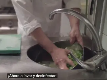 Rumba catalana para explicar las normas de manipulación de alimentos Rumba catalana para explicar las normas de manipulación de alimentos