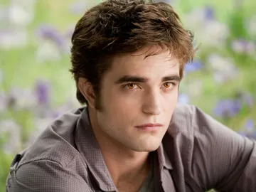 Edward Cullen en 'Crepúsculo' Edward Cullen en 'Crepúsculo'