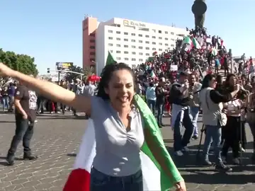 Manifestaciones antiinmigrantes agitan las calles de Tijuana: "Fuera hondureños, aquí no te queremos" Manifestaciones antiinmigrantes agitan las calles de Tijuana: "Fuera hondureños, aquí no te queremos"