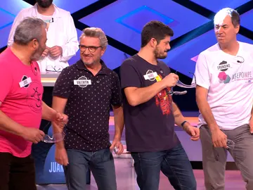 Un éxito de la música disco contagia de ritmo a 'Los Lobos' Un éxito de la música disco contagia de ritmo a 'Los Lobos'