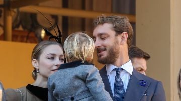 Pierre Casiraghi y Beatrice Borromeo junto a su hijo Pierre Casiraghi y Beatrice Borromeo junto a su hijo