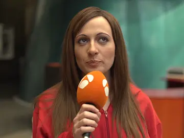 María Villalón se enfrenta al reto de cantar 'La Lluvia' a tres voces María Villalón se enfrenta al reto de cantar 'La Lluvia' a tres voces