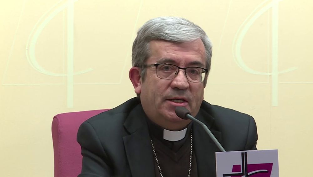 El nuevo Secretario de la Conferencia Episcopal Española pide "cuidar con especial mirada" a las víctimas de los abusos