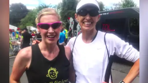 Una atleta con ceguera denuncia la discriminación que está recibiendo por parte de una carrera de Barcelona Una atleta con ceguera denuncia la discriminación que está recibiendo por parte de una carrera de Barcelona
