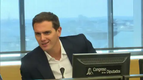 Rivera no quiere calificar a Vox de partido ultra Rivera no quiere calificar a Vox de partido ultra