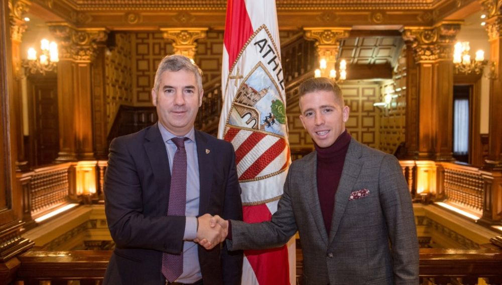 Iker Muniain, en su acto de renovación con el Athletic