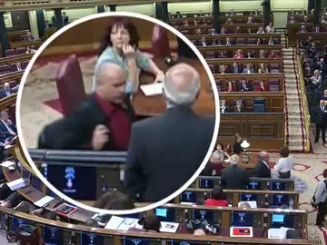 "Borrell se confunde o miente. Nadie le escupió", así se defiende el diputado de ERC Jordi Salvador "Borrell se confunde o miente. Nadie le escupió", así se defiende el diputado de ERC Jordi Salvador
