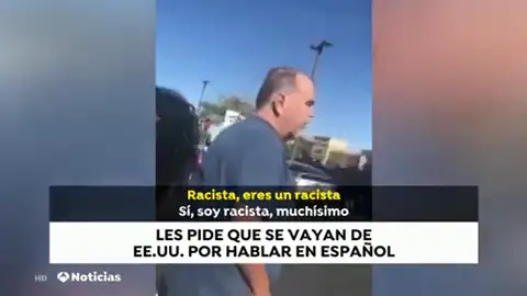 Un hombre insulta a dos mujeres por hablar español en Las Vegas Un hombre insulta a dos mujeres por hablar español en Las Vegas