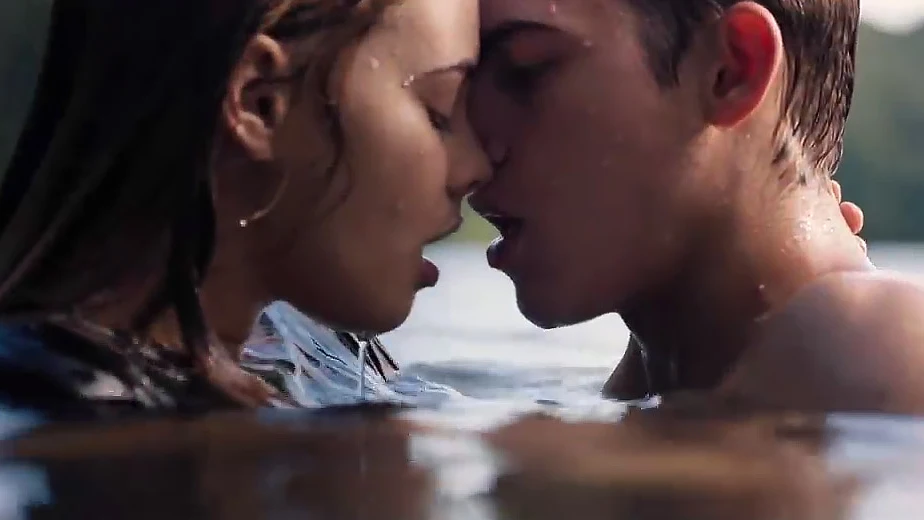 Josephine Lanfgord y Hero Fiennes Tiffin, protagonistas de 'After' Josephine Lanfgord y Hero Fiennes Tiffin, protagonistas de 'After'